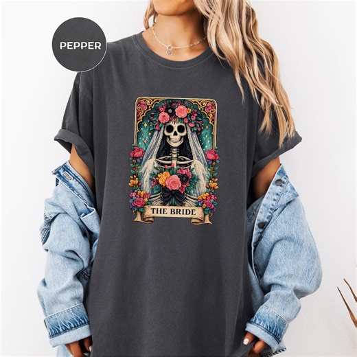 Gothic Floral Skull Bride T-shirt, Dark Romance Wedding Tee - Etsy