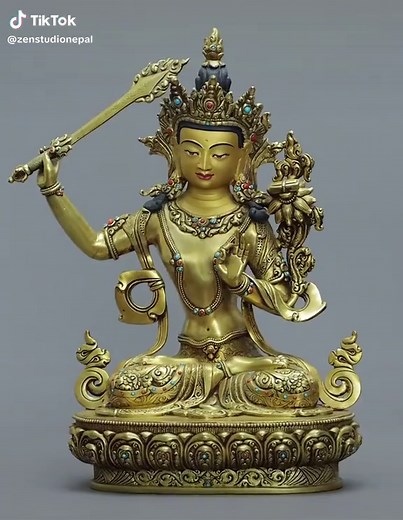 𝐌𝐚𝐧𝐣𝐮𝐬𝐡𝐫𝐢 𝐒𝐭𝐚𝐭𝐮𝐞 Manjushri, a revered bodhisattva in Mahayana Buddhism, embodies wisdom and insight. Often depicted holding a sword and a lotus, he dispels ignorance and guides practitioners toward enlightenment. . . . #majushree #statue #bodhisttva #art #enlightenment #wisdom #handmade #traditionalart #zenstudionepal