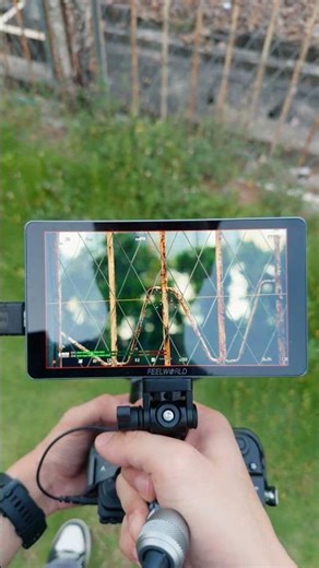 How the P6XL Built-in Battery Monitor Turns Simple Moments Into Film Shots#cameragear #cameramonitor