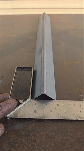 Accurate Measuring Techniques for Making Angle Iron Corner Joints #tricks #welding #welder