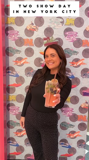 I always said that I wanted to do a 2 Show Day in New York City and I was finally able to do it right before Christmas!! Ahhh!! 🩷 First show of the day was Moulin Rouge! We got to see Meg Donnelly as Satine which was super cool because we have been fans since Zombies! 💃🏼 The entire cast was incredible, you could tell that they were just having the best time on stage! So fun to see and be there! 🎶❤️ In between shows we stopped by @serendipity3nyc for dinner - we always love eating there becau