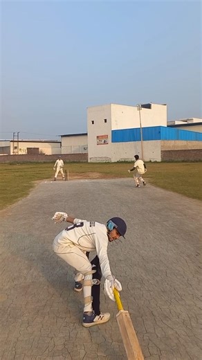 मे अपनी बेटिग मे किय ओर अछछा कर सकता हु #cricket आप कमेंट मे बता देना