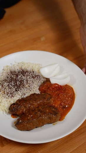 Zachary Neman on Instagram: "Kabob can be a pain to make, here’s a lazy shortcut version—kabob tabei, or “pan kabob”. You can get this done in 30-45 minutes! Recipes in bio. #easyrecipes #healthyrecipe"