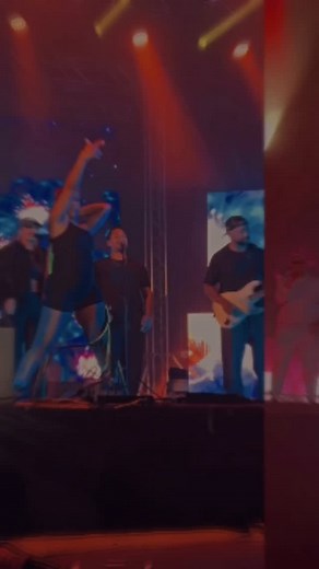 Moikana on Instagram: "@anselmoralph - Vídeo resumo - Alvito Show 🧠: Dancer|Coreographer 🎶- Anselmo Ralph “estas no ponto”"