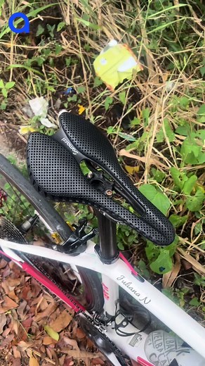 Samassi 3d Printed Carbon Saddle✨ you can order here at account or google @Samassi_Sam