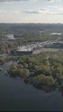 Discover Kyiv 🇺🇦 – Ukraine’s Historic Capital of Culture Cathedrals, and Golden Domes in Stunning 4K