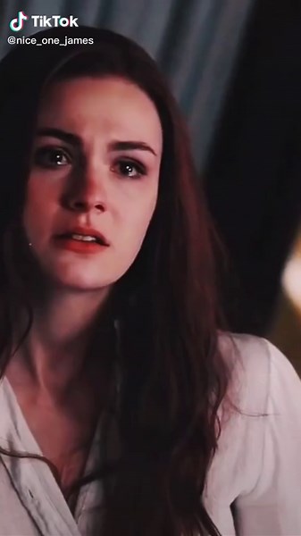 "Лили, хватай Гарри и беги! Это он! Беги! Быстрее! Я задержу его..." #...