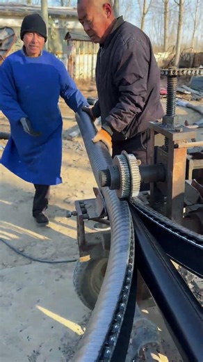 A tool that strips large cables #shorts