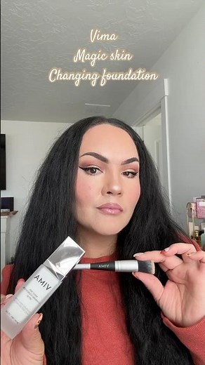 ‪@vimacosmetics‬ magic skin foundation! 🤍✨#colorchanging #foundation #transformation #love #beauty