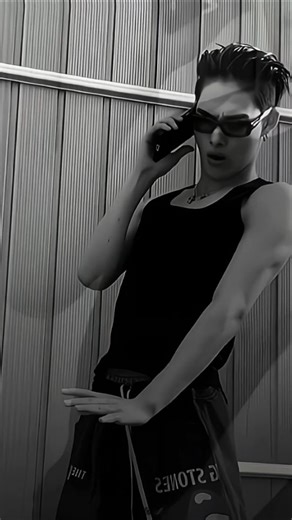 かげ on Instagram: "Music pause tutorial👍 . . . . In frame : niki enhypen , nishimura riki , ni_ki Song : poster boy . . . . #enhypen #heeseungedit #heeseung #sunghoon #jake #jayenhypen #engene #sunghoonedit #jakeenhypen #enhypenedit"