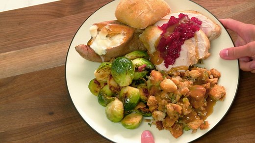 4.6M views · 41K reactions | This method for making Thanksgiving on 2 Sheet Pans is revolutionary! (Perfect for small crowds!) | Food Network | Facebook