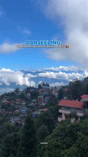 Darjeeling greets the day with panoramic mountain views and a serene clear sky, truly nature’s masterpiece🌿✨ . . Keep Darjeeling Clean & Green🌲🌿 . . #Darjeeling #DarjeelingDiaries #DarjeelingHills #DarjeelingTourism #DarjeelingMorning #QueenOfHills #Kanchenjunga #HimalayanViews #DarjeelingTea #DarjeelingVibes #DarjeelingTrip #DarjeelingLove #DarjeelingTimes #TravelDarjeeling #DarjeelingMountains #DarjeelingBeauty #DarjeelingMoments #DarjeelingHeaven #DarjeelingGram #ExploreDarjeeling #Darjeel