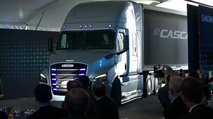 This changes everything. Introducing the #eCascadia and #eM2, the most innovative electric trucks in existence. | Freightliner Trucks