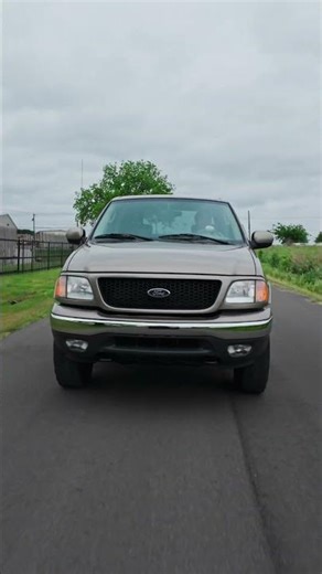 *SOLD* One Owner 2003 Ford F150 Test Drive Lariat 4x4 5.4 - 40K Miles