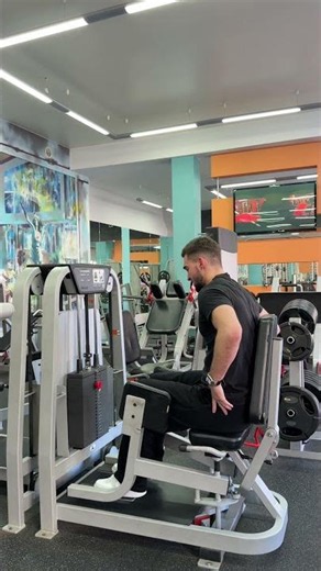 Seated leg abduction machine