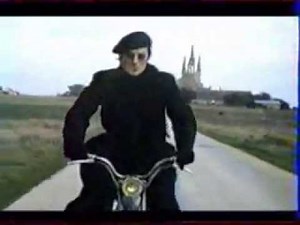 Doucement les Basses (1971) - Tronoën