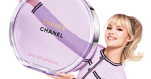Angèle, nouvelle égérie du nouveau parfum Chance Eau Splendide de Chanel