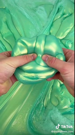 this new metallic slime called ✨mint to be✨ is so stunning!😍 dropping tomorrow :) #slime #gold #mint #satisfying #visual #foryou