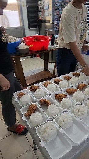 Dati isang section lang pa feeding namin, ngayon isang barangay na 🤣😁 laban japan kay walay nagsugo 🤣 #fblifestyle #reelstrending #reelsviral @highlight Michelle Apple Michael V. Tan Zeth Jorel Tan Kyle Mikael Tan Xian Kyzel Tan Andrea Louise Torrella Custodio | Johren Torrella Tan