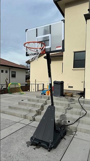 Basketball hoop assembly