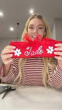 Matching aprons for galentines 😋🎀🌷🌸💝 #craft #diy making custom aprons with my Cricut