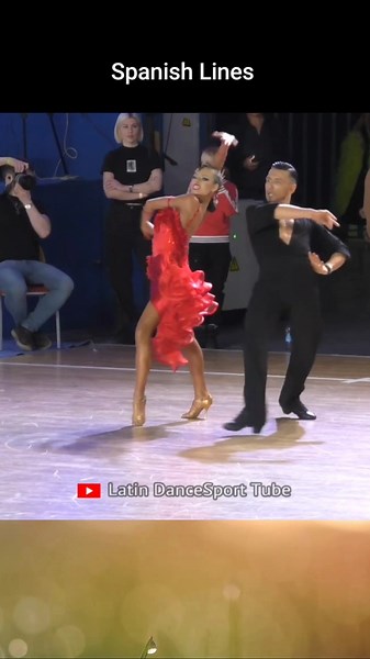 [Paso Double] Basic Routine. Chasse Cape. Twists.
