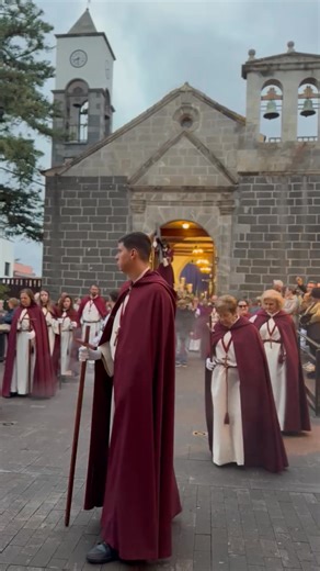 Procesión de Lunes Santo en #SantaÚrsula. Parroquia Matriz de Santa Úrsula, virgen y mártir. Santa Úrsula | Ayuntamiento Santa Úrsula