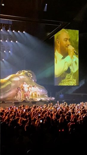 Sam Smith Performs "Too Good at Goodbyes" (Acoustic) Live | Raleigh, NC 🎤