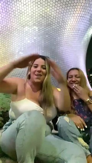 Exploring Colombian and Mexican Sign Language