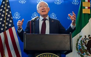 Licitación a Rapiscan Systems ayudará a combatir tráfico de drogas y armas: Ken Salazar