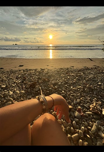 You been warned 😆 food is not equal around the world. I was almost shocked but I already I was eating fake shit back home. #realfood #costarica #travel