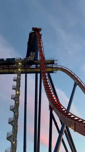 49 reactions · 5 comments | Valravn going during a beautiful Cedar Point sunset. #cedarpoint #valravn #cedarfair #dropcoaster #rollercoaster #amusementpark #fypage #onlyinohio #topthrillbrothers | TopThrill Brothers | Facebook