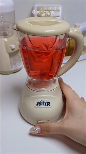 Satisfying Miniature: Mini Smoothie Blender ASMR (No talking)