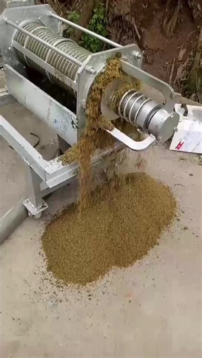 Pig Chicken Horse Manure Fertilizer Dryer Making Machine Manur Solid Liquid Separator Cow Dung Dewatering Processing Machine