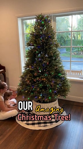 Make this Christmas magical! 🎁 Our innovative retractable Christmas tree unfolds with just a click of the remote – no more tedious setup! 🎄✨ Decorate in seconds and watch it automatically expand to full height. With built-in LED lights and easy storage, it’s the perfect centerpiece for your holiday celebrations. Create unforgettable memories with the future of Christmas trees! 🎅🌟 | Paige Jacqueline Adrianne
