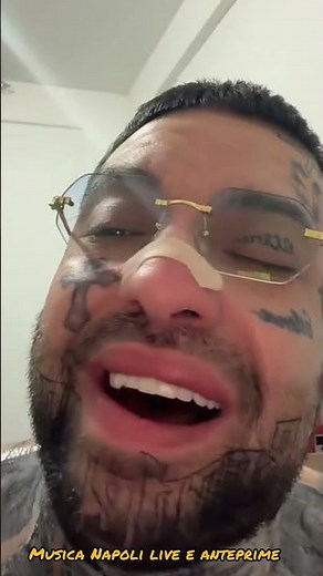 Niko pandetta torna a cantare neomelodico e dedica pronto amore come stai live 2026