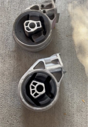 2007 Chevy HHR motor mount replacement. #smallbusiness #foryou #mechanic #denver #mechaniclife #colorado #maintenance #colradomobilemechanic #foryoupage #howtotiktok #trending #howto #fypage #carlife #chevyhhrlife #chevy #GM