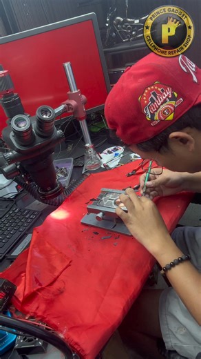 📢 iPhone 12 Back Glass Issue? We've Got the Fix! 🔧📱 Got a cracked or damaged back glass on your iPhone 12? No worries! At Prince Gadget Cellphone Repair Shop, we provide expert and affordable back glass replacement to make your phone look brand new again! ✅ 📲🚗You can ship what you need done so you don't have to go there anymore, less hassle, less time wasted because Prince Gadget Repair Serviced is proven and known to be good and trustworthy when it comes to mobile repair experts.🚗🚗 📍 Or