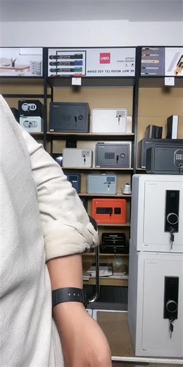 Ikuti LIVE kami dan dapatkan promosi eksklusif!