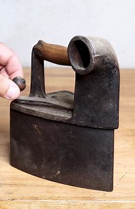 The king's favorite table became a restored antique | Eurl grouz tex