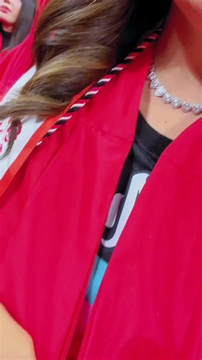 Support for San Antonio Spurs at Graduation Ceremony