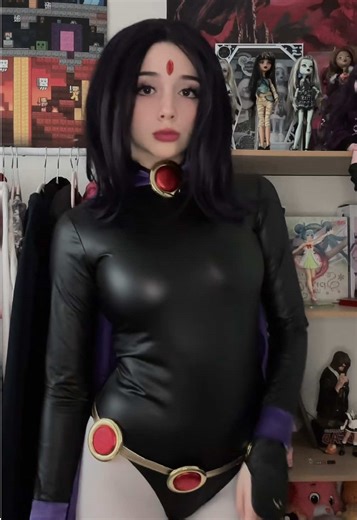 idk how i feel abt this cosplay #teentitans #ravencosplay #raven #cosplaygirl #teentitanscosplay
