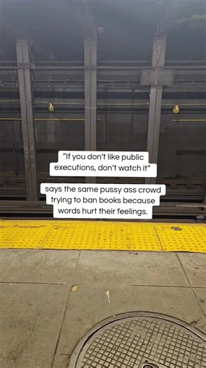 NotYourDad 🆘️🇺🇸🆓️🇵🇸 (@imyourmomho)’s video of books