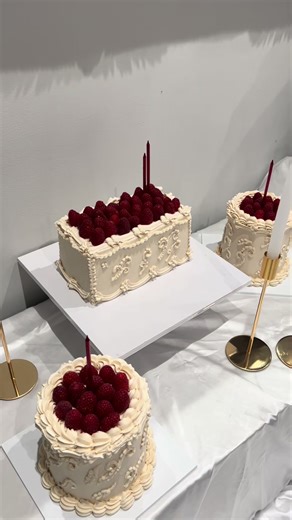 Delicious Raspberry Fruit Cake Recipes