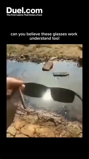 explainer Area on Instagram: "Can You Believe These Glasses Work Underwater Too? 😳 What if I told you that you could see crystal clear underwater — without wearing goggles? 👀🌊 Imagine diving into a pool and still seeing everything as clearly as on land. These next-gen glasses are designed with a special hydrophobic coating that repels water, allowing your vision to stay sharp even below the surface. 💧 No more fog, no blurry vision, and no need to switch between goggles and regular specs. Per