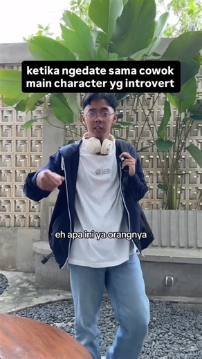 Ghoris Arkan on Instagram: "maaf aku introvert 👉👈😖"