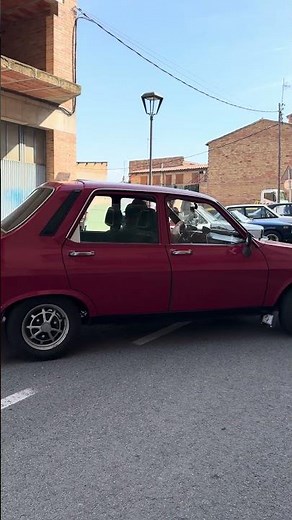 💪 El clásico que NUNCA se rendía: Renault 12 🔥😳
