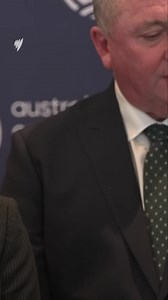 Barnaby Joyce apologises after staffer told journalist to 'shut up'