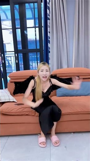 腹黑小天使把黑天使整惨了#cosplay #funny