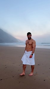 75K views · 2.5K reactions | Boxing Day run straight into a cold sea dip  Great start to the day, feeling fresh and grateful  #boxingday #reel #fitnessmotivation #fitnessmodel #devon #fitguys #blessed #sea #coldwater #run | Dan Tai | Facebook